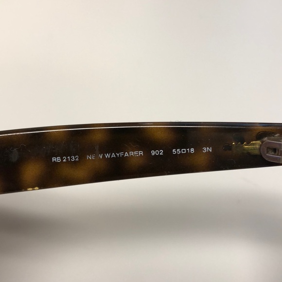 Ray-Ban New Wayfarer sunglasses - Picture 2 of 3